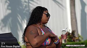 New Pool Boy Gets Lucky On First Day