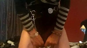 Piernas sexys de shemale en exhibición por rikitgurl69 en leggings