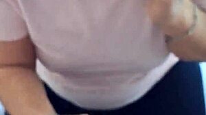 entro in casa della mia amante e la scopo mentre parla al telefono con una sua amica