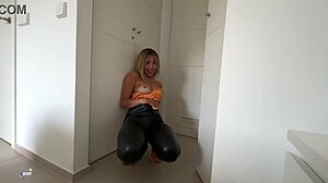 She masturbates in leather and wants me to fuck her