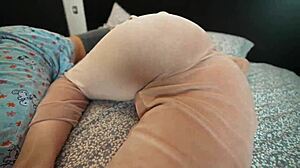 Nevlastní sestry touží po kokotu nevlastního bratra a spermatu v puse!