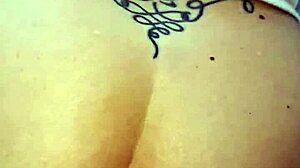 entro in casa della mia amante e la scopo mentre parla al telefono con una sua amica