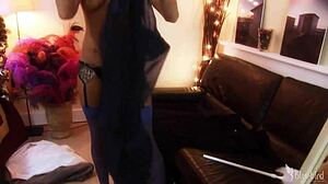 I am the king with two vaginas to choose from after dinner