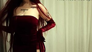 jessica rabbit’s tongue licks my fat ass in homemade pov surprise!