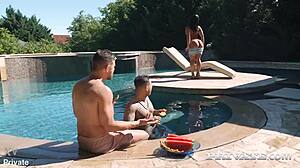 yo, sara diamante’s wild debut got me hooked fast