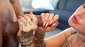 Muscular Bodybuilder Gives Throatpie To European Babe Alexxa Vice