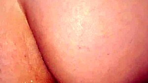 entro in casa della mia amante e la scopo mentre parla al telefono con una sua amica