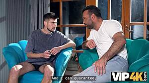 Olivia Zlota séductrice remue le cul pour beau-papa excité. VIP4K Jeune taquine avec son charme glabre !