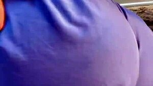 Roseredvip Feels Intense Pleasure From Oral Licking