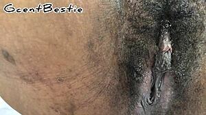 my fingers in her pussy make her cum nice