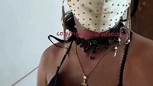 Indian Crossdresser Lara Dsouza's Sexy Display