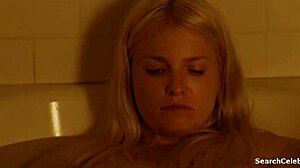 Whitney Able 2015'te Karanlık Oral Becerileriyle Baştan Çıkarır