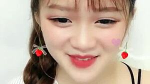 야, 귀여운 아시안 걸이 섹시 웹캠 쇼 라이브스트림해!