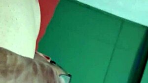 Exhibitionist Flashes And Reaches Intense Orgasm