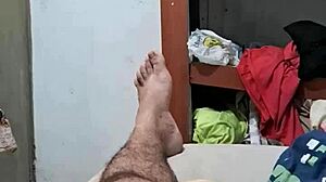 Exhibitionist Flashes And Reaches Intense Orgasm