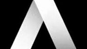 Osupljiva lepotica Kenna James jo ujameta sostanovalec za zabavo.