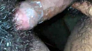 흥분한 커플, 뜨거운 침실 섹스 즐겨