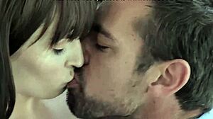 Horny Babe Kiara Edwards Worships Girthy Dick