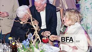 Art school students build rapport