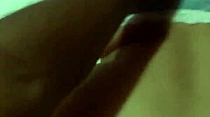 Bitch pake bra naik kontolku keras