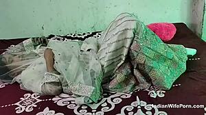 Desi couple's passionate honeymoon sex