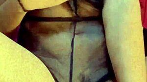 Por um pau enorme dentro dela gooozeeeeei porraaaaaaa 9 x rosa vermelha