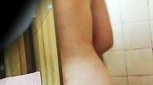 Espiando a profesora colombiana en viaje de promoción