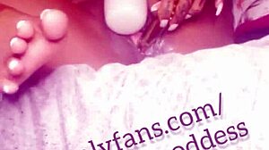 Sexy Ebony Thot Uses Dildo to Squirt and Cream