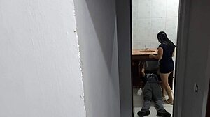 esposa traindo com encanador