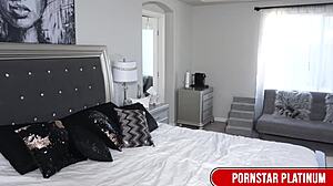 Sexy mature Andrea Grey stuffs her pussy, you gotta see this