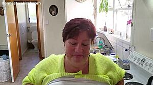 Kiwi Milf Slurps Wine From Floor