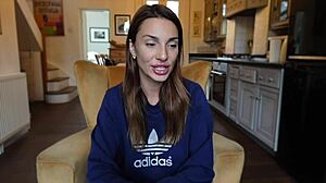 Girth Matters in Roxy Fox's Bold Sex Tutorial Guide