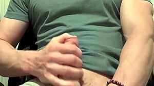 Quick Sleep Tight Session With Monster Cock Handjob