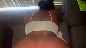 Quick Fuck Before Her Momma Gets Home