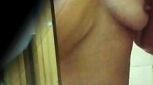 Espiando a profesora colombiana en viaje de promoción