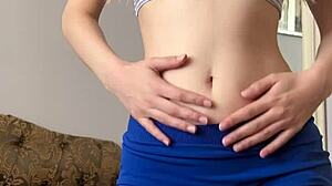 maiskii asks if you like her pussy while masturbating with dildo in homemade video