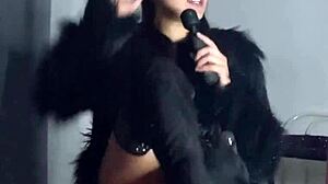 Blue surprises you with her big wet pussy