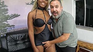 mulata with giant butt, wanna party backstage at the mansion with me?