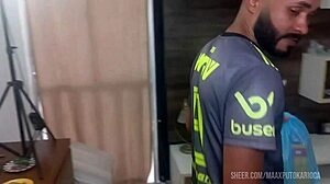 i saw this hot blonde get fucked by the delivery guy craving big ass