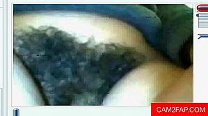 I am a sexy teen masturbating on webcam. Watch me cum hardd.