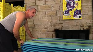Hey, Masseur Satisfies Hot Bbw Nikky Wilder