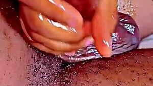 Apmgang Receiving A Hand Job