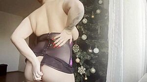 Pussy Lips and Natural Big Tits Bouncing in Solo Masturbation