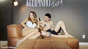 Nao aguentei e gozei com primo antes tia chegar