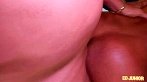 Fudendo uma india sem camisinha depois da balada completo no red e no sheer