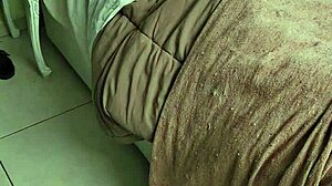 Despiertan A Lulita Star Con Un Vergazo En La Boca