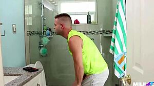 Oops! Sent a Dick Pic to Milf Sadie Hotwife!