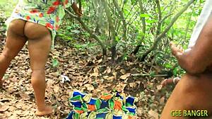 स्वीट ऐस डॉगीस्टाइल में हार्ड फक होती है!