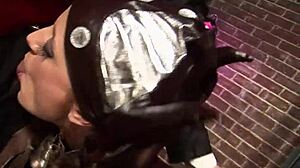 Lovaglás és szopás, ez a csajnak jobban tetszik bárminél