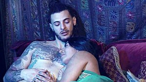 रानी जैस्मिन और राजकुमार एडोनिस भारतीय सेक्सी फोरप्ले में आग लगा देते हैं, खूबसूरत लंबे बाल और पैर मुझे पागल कर देते हैं